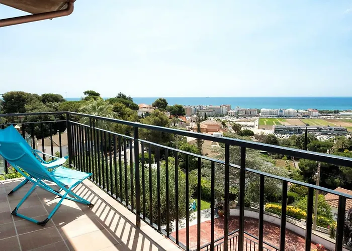 Costa Maresme Апартаменты *